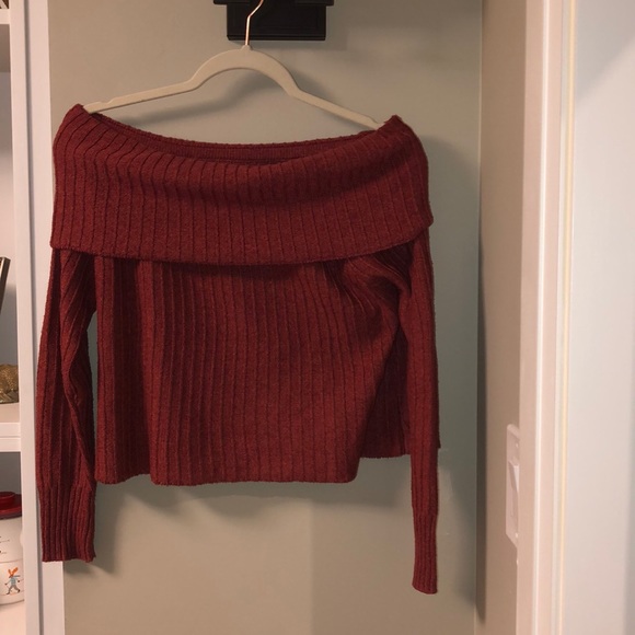 American Eagle Off the Shoulder Top - Picture 2 of 9